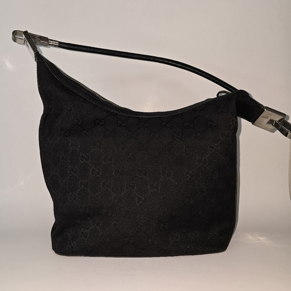 Gucci GG Canvas Hobo Black with Silver Hardware - Picture 6 of 15